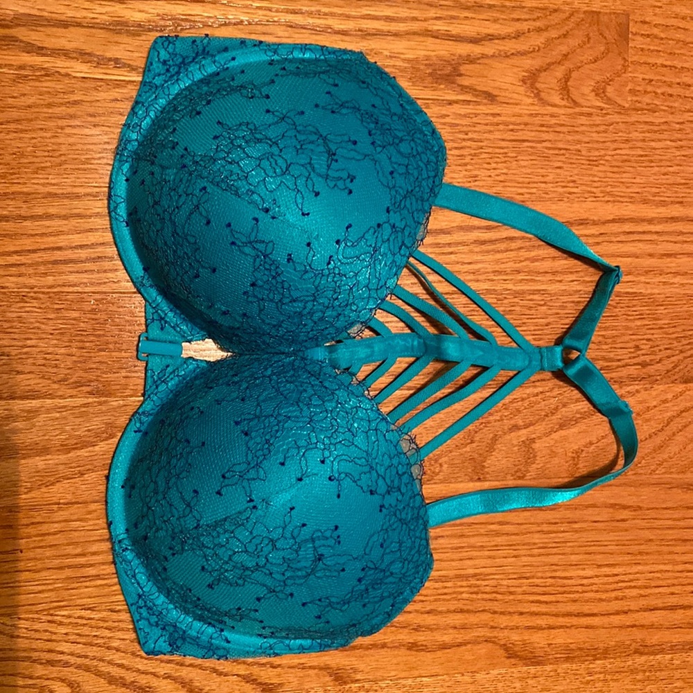 36DD Teal/Blue Front Closure Bra